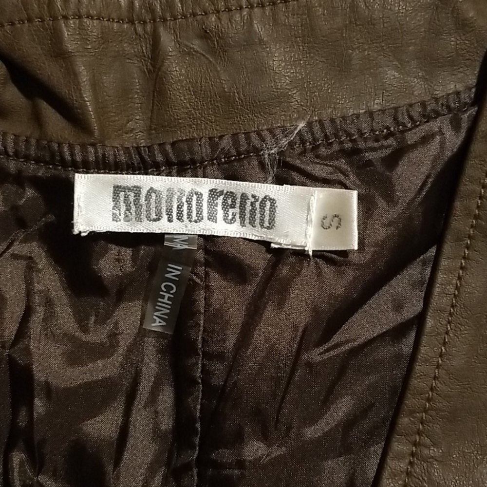 Vest - Picture 3 of 6
